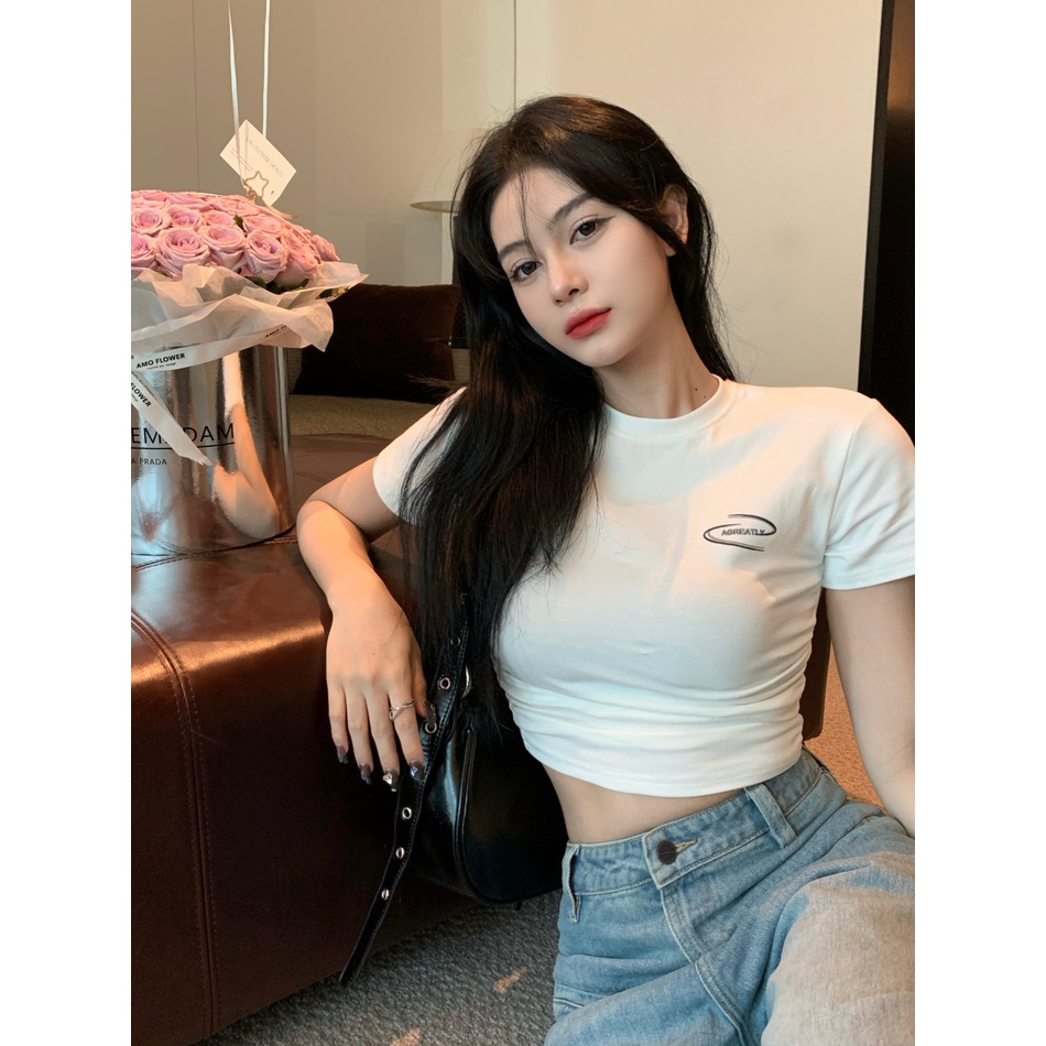 Áo Croptop Tay Ngắn Cổ Tròn In Họa Tiết Phong Cách Hàn Quốc Quyến Rũ Cho Nữ