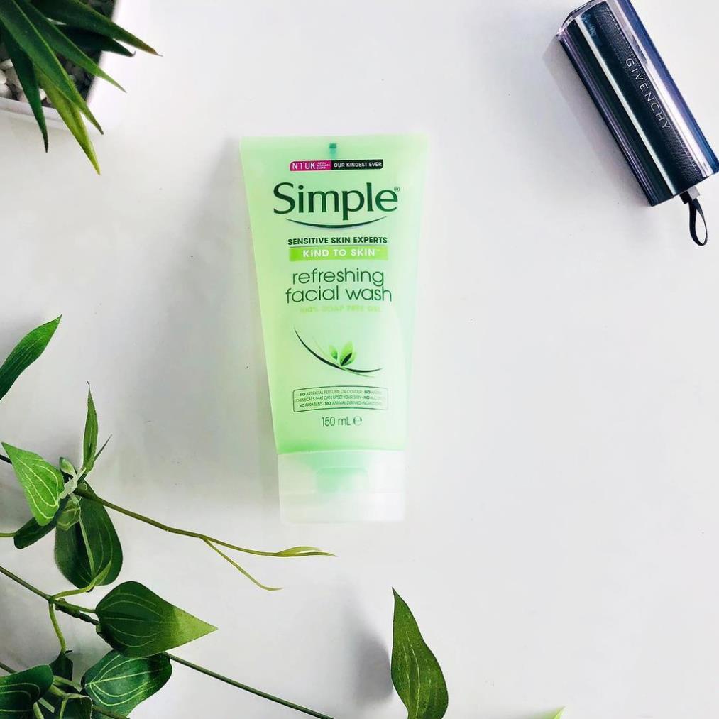 Sữa rửa mặt simple gel 150ml làm sạch da dầu mụn, da khô , da nhạy cảm ⚡️CÓ MÃ FREE SHIP⚡️ | BigBuy360 - bigbuy360.vn