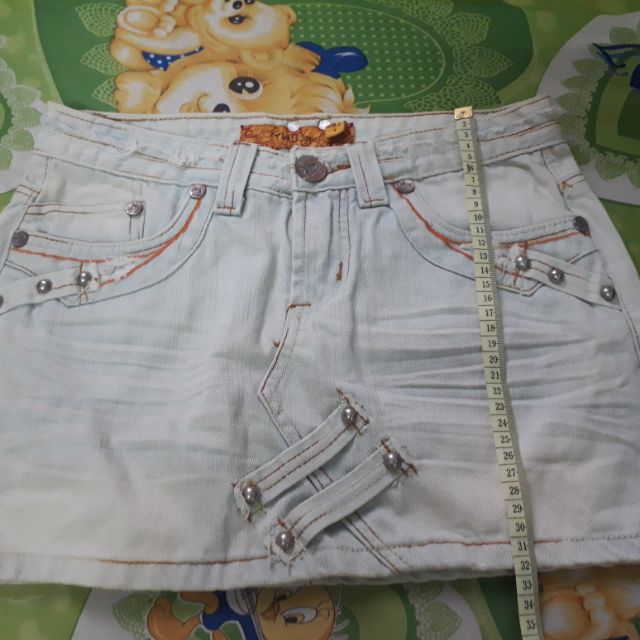 Váy Jaen ngắn, hàng si