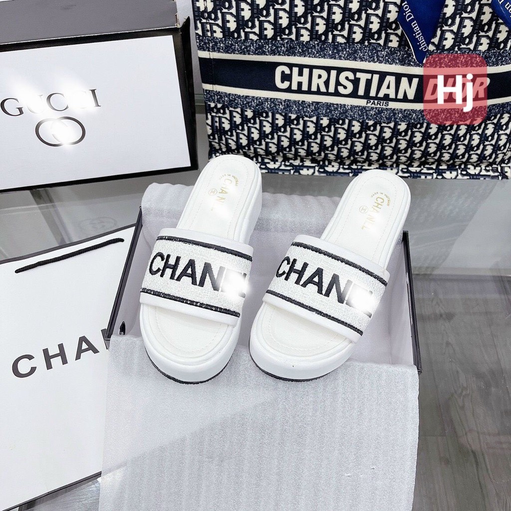 Dép nữ, dép quai ngang đế bánh mì nữ CN quai chữ viền. Chất liệu mềm, đi êm chân, chống trơn trượt
