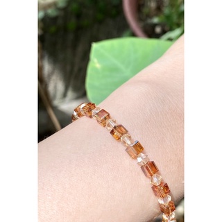 Lắc tay pha lê Swarovski hạt vuông 4mm