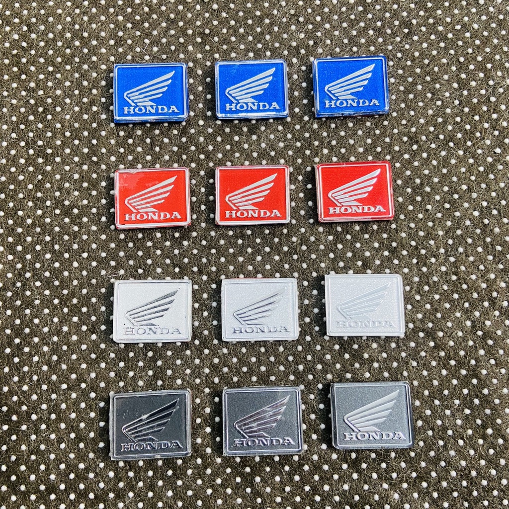 Tem logo cánh chim honda nhỏ hàng như zin gắn đồng hồ, bảng số