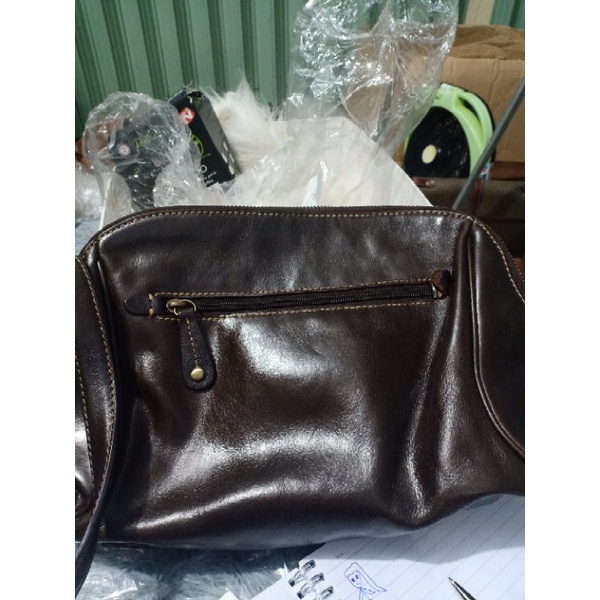 Túi đeo chéo chuẩn Hiệu nha