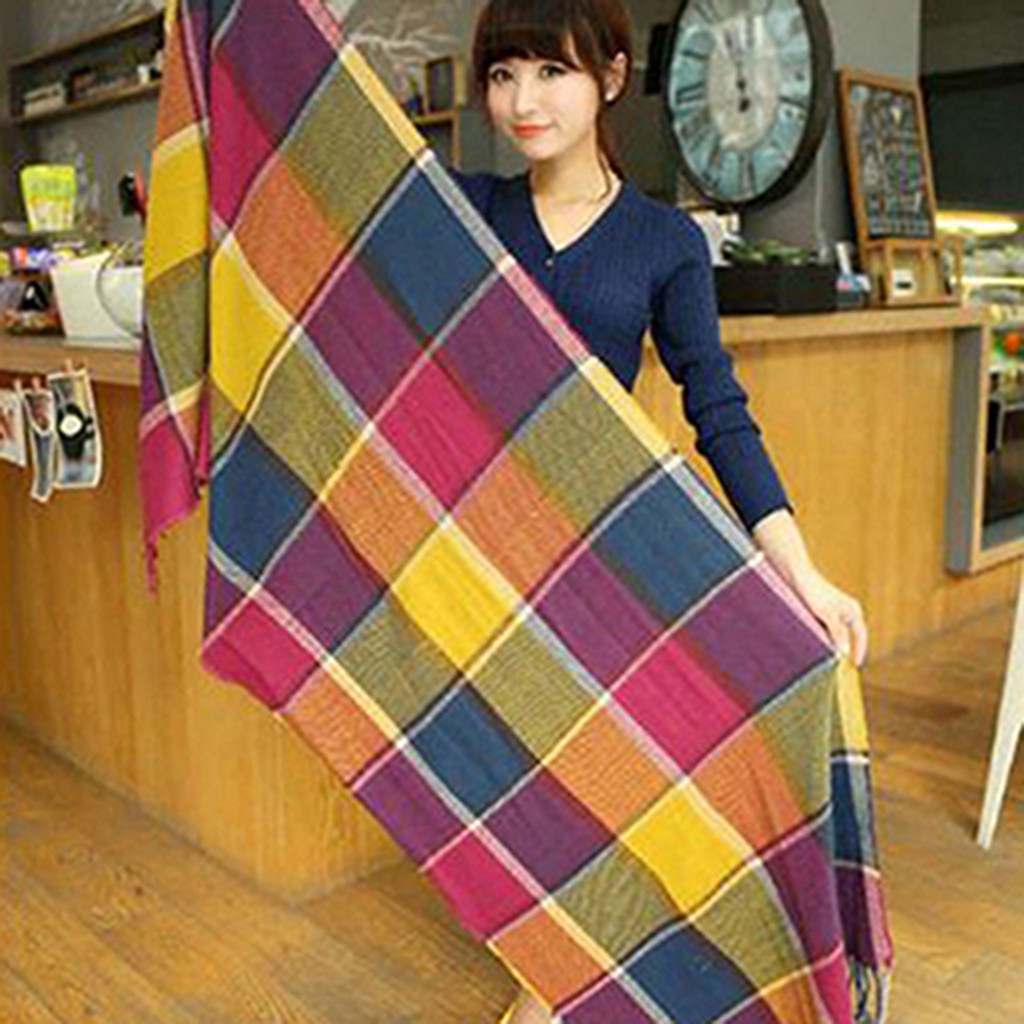 Khăn choàng cổ phối tua rua thời trang hoa văn caro