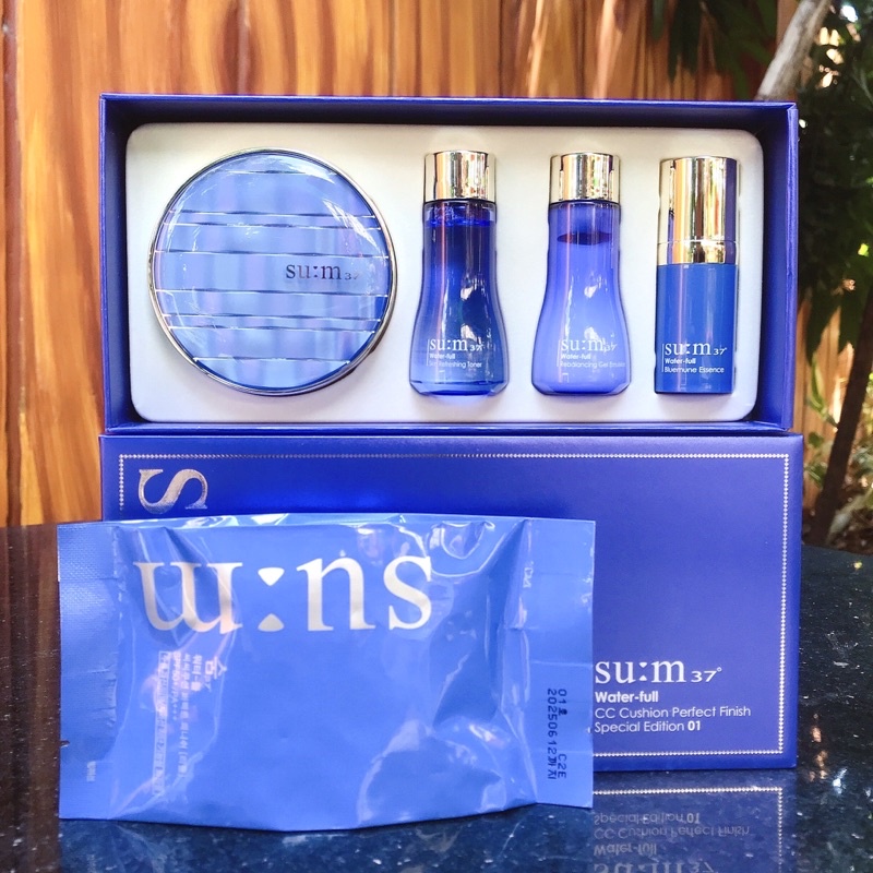 SÉT PHẤN NƯỚC SUM XANH DÀNH CHO DA DẦU, NHỜN, HỖN HỢP