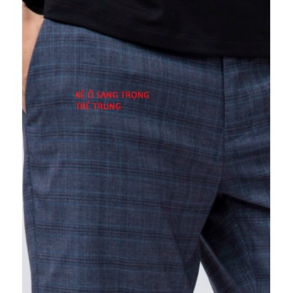 Quần Short Âu KWIN KSO016S1 Vải Co Giãn, Kẻ Caro Sang Trọng, Form Regular
