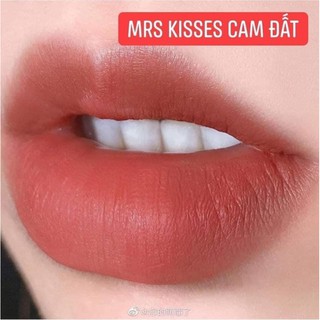 Charlotte Tilbury Mrs Kises Limited Edition Unbox