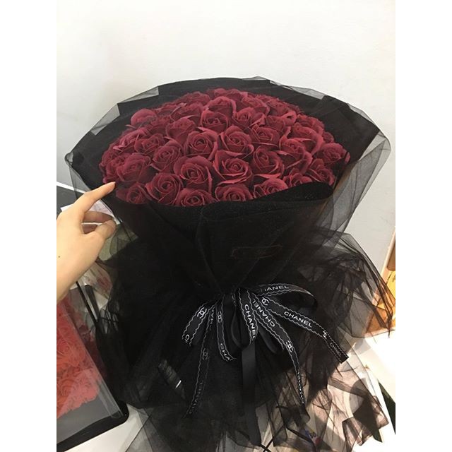 Bó 19 - 30 bông hoa sáp cao cấp trùm voan