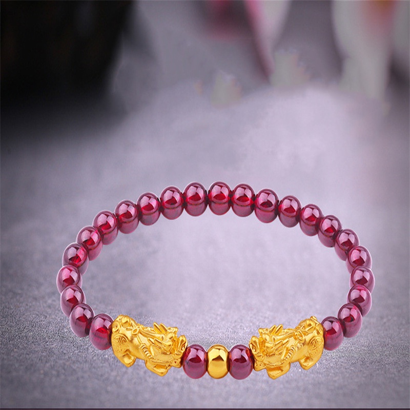 Vòng Tay Hạt Đá Pixiu Đỏ May Mắn Phong Thủy Pi Xiu Dành Cho Nam Và Nữ