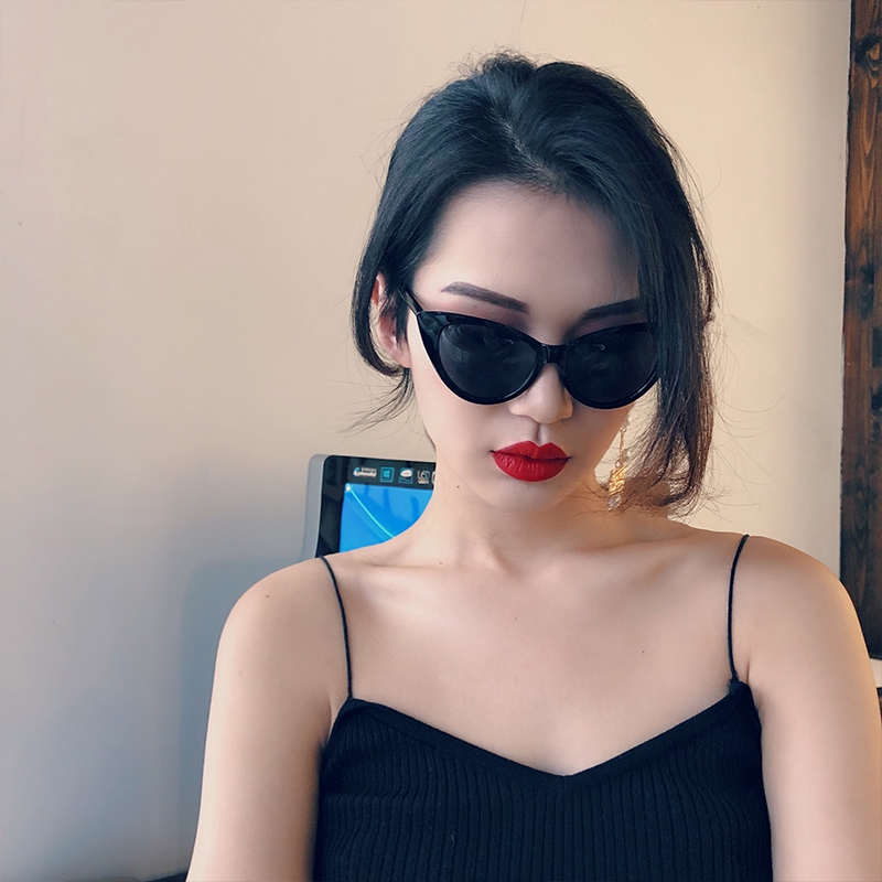 Kính mát mắt mèo chống tia UV400 phong cách cổ điển thời trang cho nữ