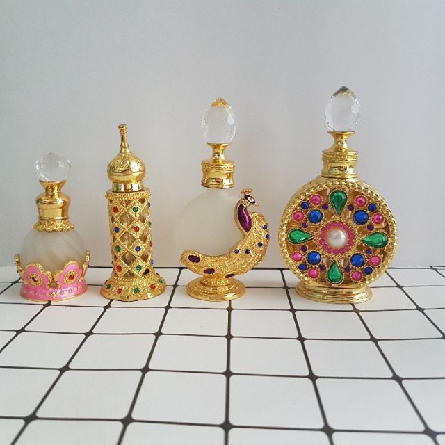 Vỏ chai dubai - chai chiết tinh dầu dubai hình con công