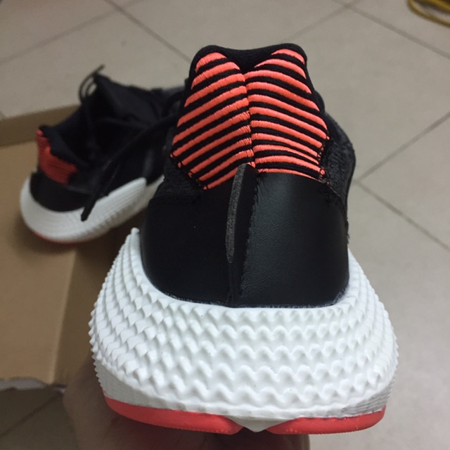 Giầy ADIDAS_PROPHERE màu đen đỏ đế trắng