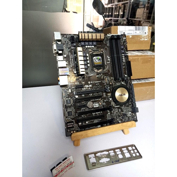 Mainboard Bo Mạch Chủ Asus Z97-A Socket LGA 1150 Intel Z97 4 Khe Ram Đầy Đủ Chặn