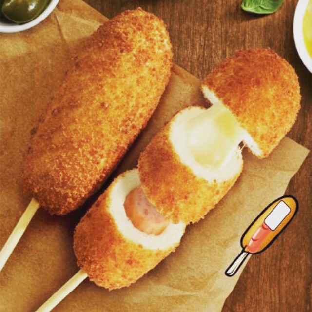 Hotdog xúc xích phô mai - 8 que/bịch