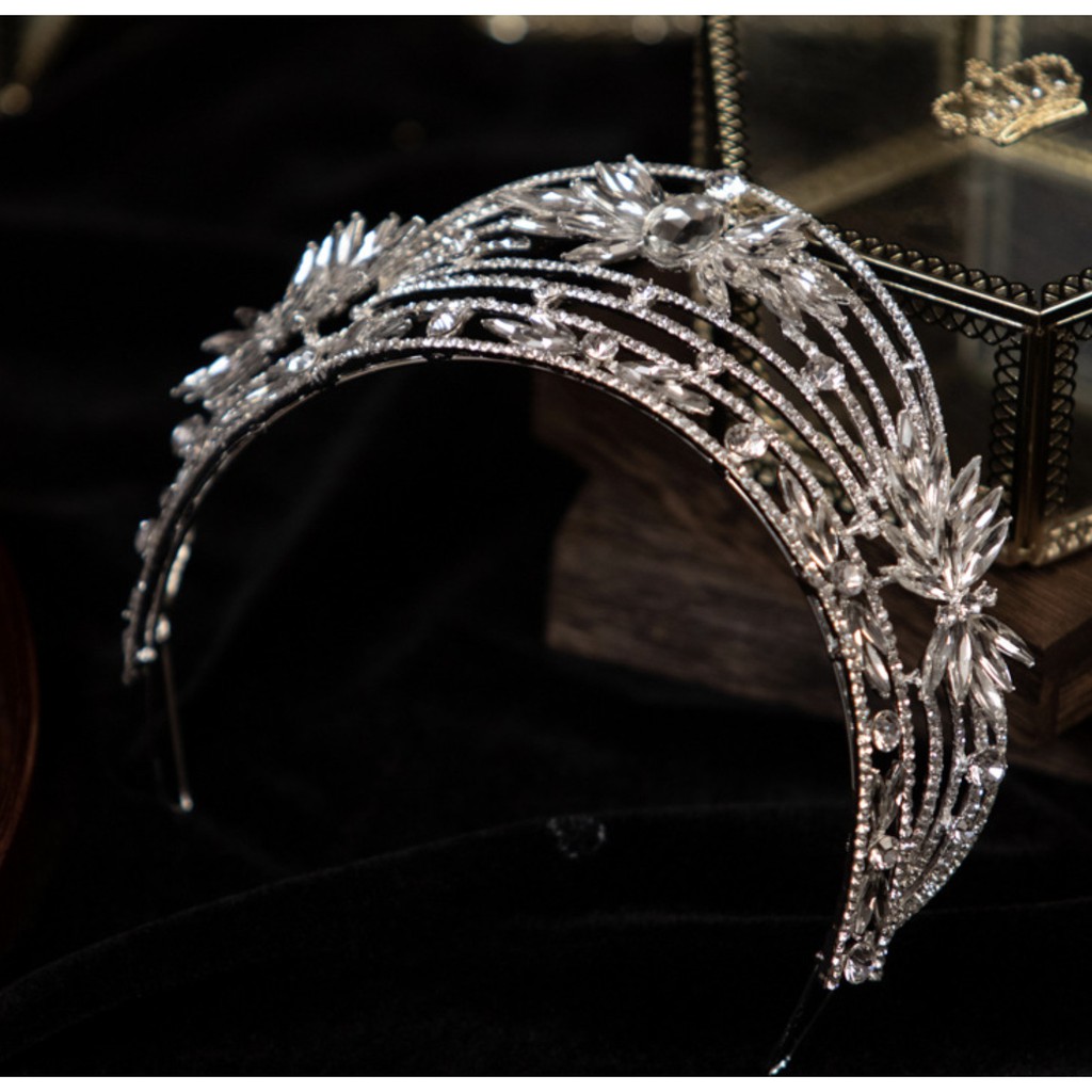 Vương miện cô dâu viền đá mẫu mới sang trọng TP HCM Giangpkc Sp220737