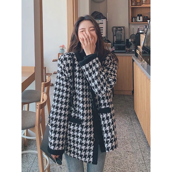 ÁO KHOÁC DẠ TWEED  HOẠ TIẾT RĂNG SÓI ĐEN TRẮNG SANG CHẢNH SĂN SALE