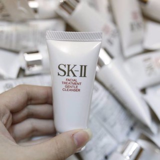 Sữa rửa mặt dưỡng da SK-II Facial Treatment Gentle Cleanser.