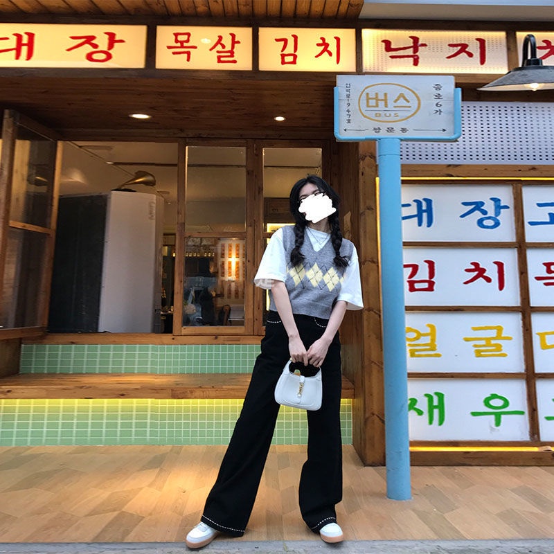 Quần jean dài ống rộng thêu hoa nhỏ màu đen thời trang dành cho nữ