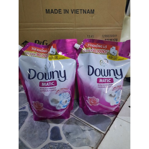 Nước  giặt DOWNY vườn hoa thơm ngát túi 3,25kg (3,1L)