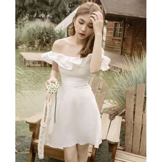 Đầm Trắng Trễ Vai Bèo Không Tay Dáng Xòe