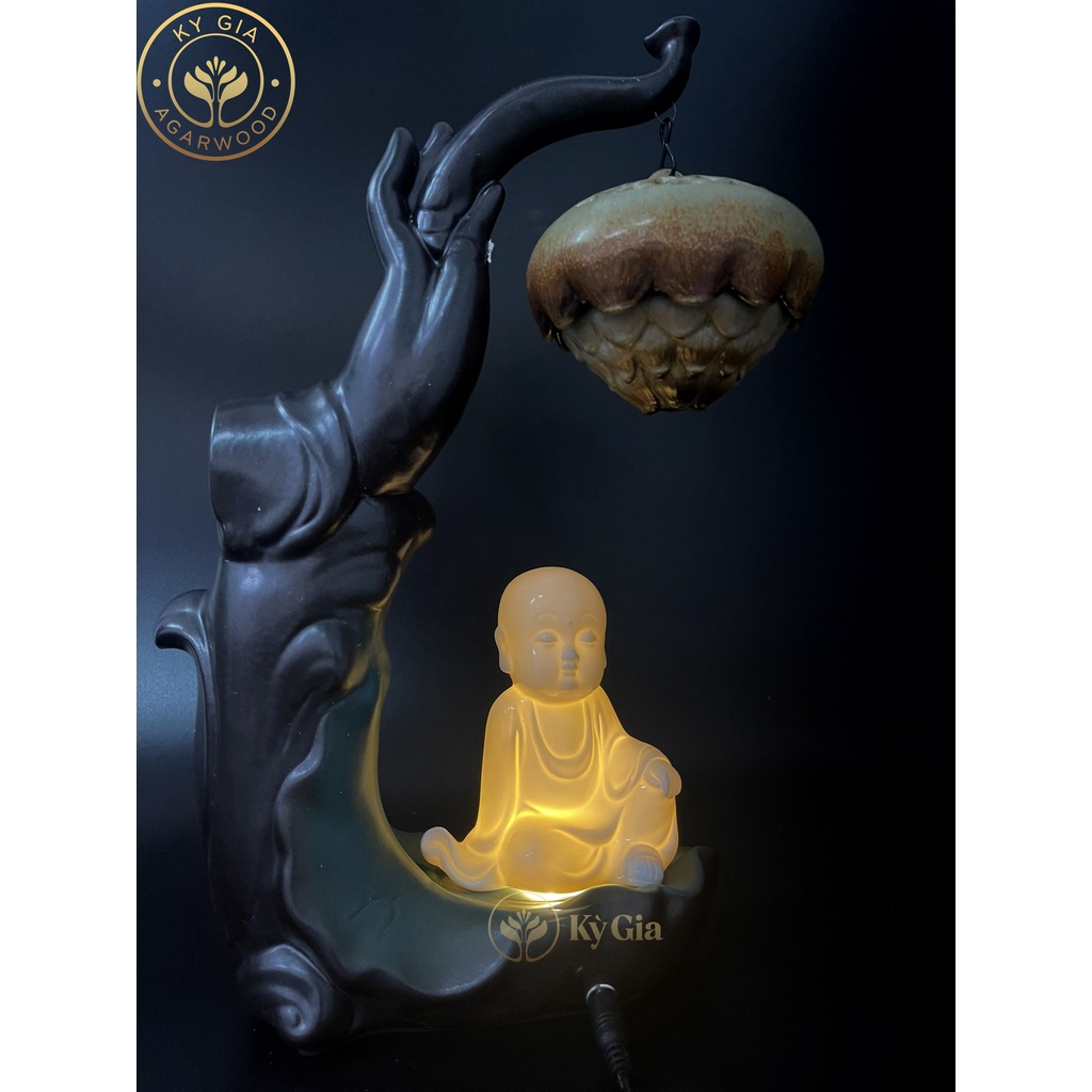 Thác Trầm Hương Kỳ Gia