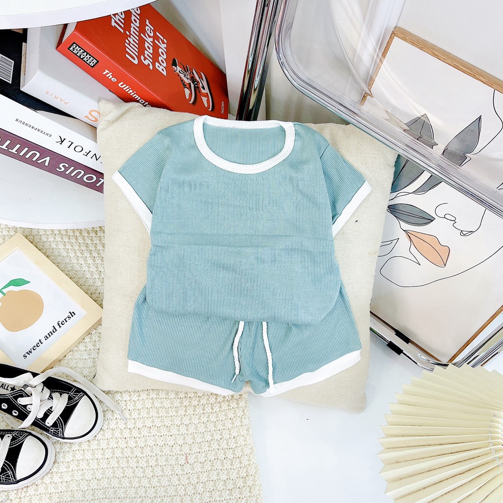 Đồ Bộ Cộc Tay Minky Tăm Lạnh phối Cổ Màu Trắng Túi Zip Cho Bé Trai/ Bé Gái 6-16kg