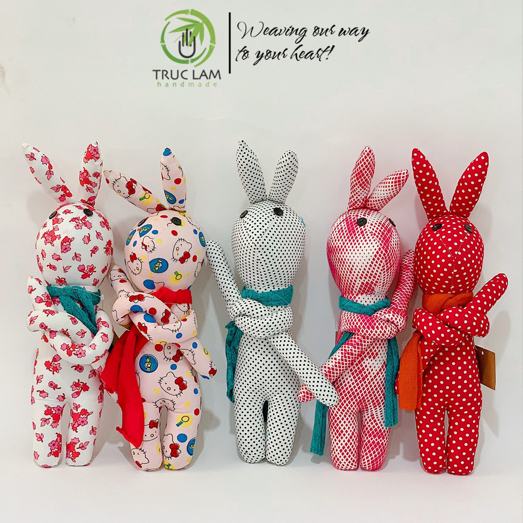 Đồ Chơi Cho Bé Thú Nhồi Bông Hình Con Thỏ Buộc Nơ Vải Hoa Bông Gòn Cao Cấp T1 – Trúc Lâm Handmade