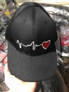 Nón kết thêu nhịp tim💝