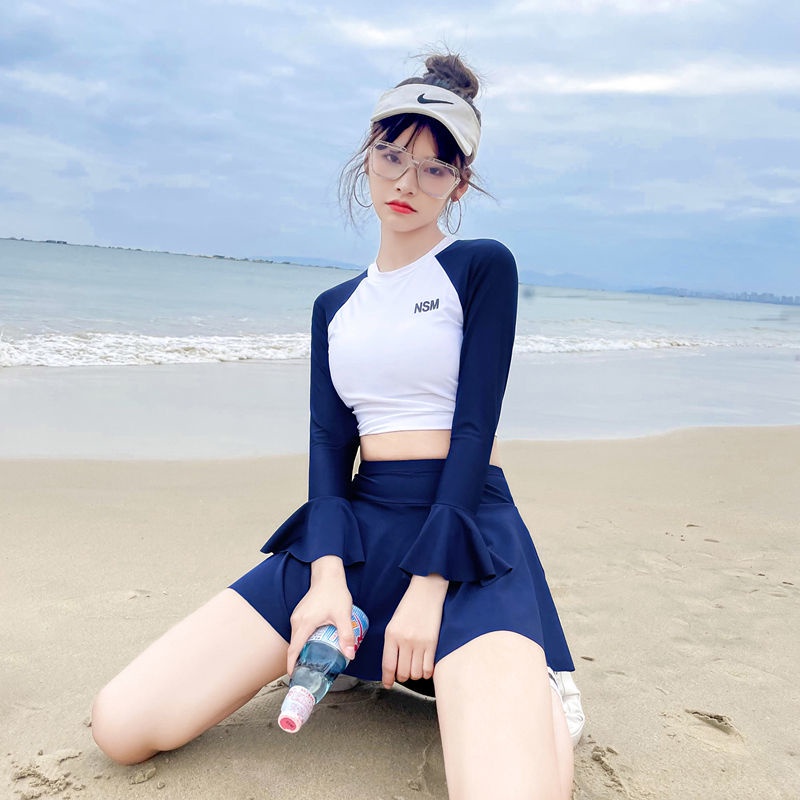 Bộ Đồ Bơi Hai Mảnh Thời Trang Hàn Quốc Xinh Xắn Dành Cho Nữ