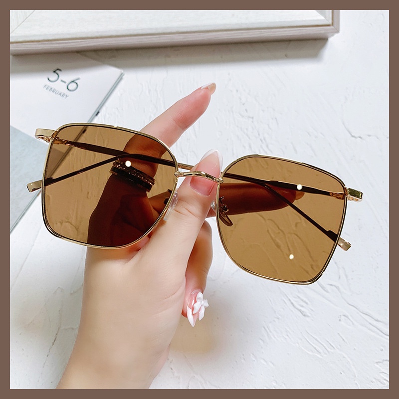 Kính Mát Gọng Vuông Thay Đổi Màu Sắc Phong Cách Đường Phố Đơn Giản Thời Trang Cho Nữ
