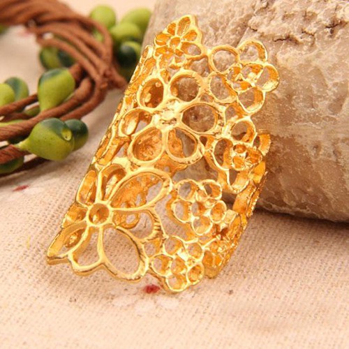 Nhẫn bản rộng chạm khắc hình hoa cho nữ