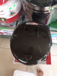 Nồi cơm HASUKA  HSK-822 (bảo hành 12 tháng)