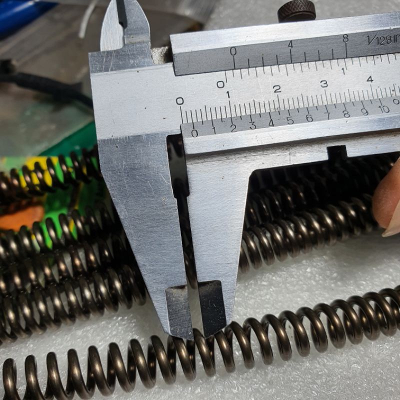 Lò xo nén 10*2*300mm