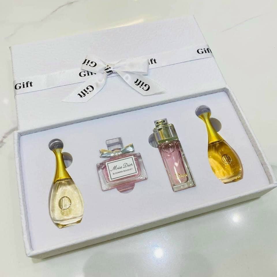 Nước hoa dior mini set 4 chai