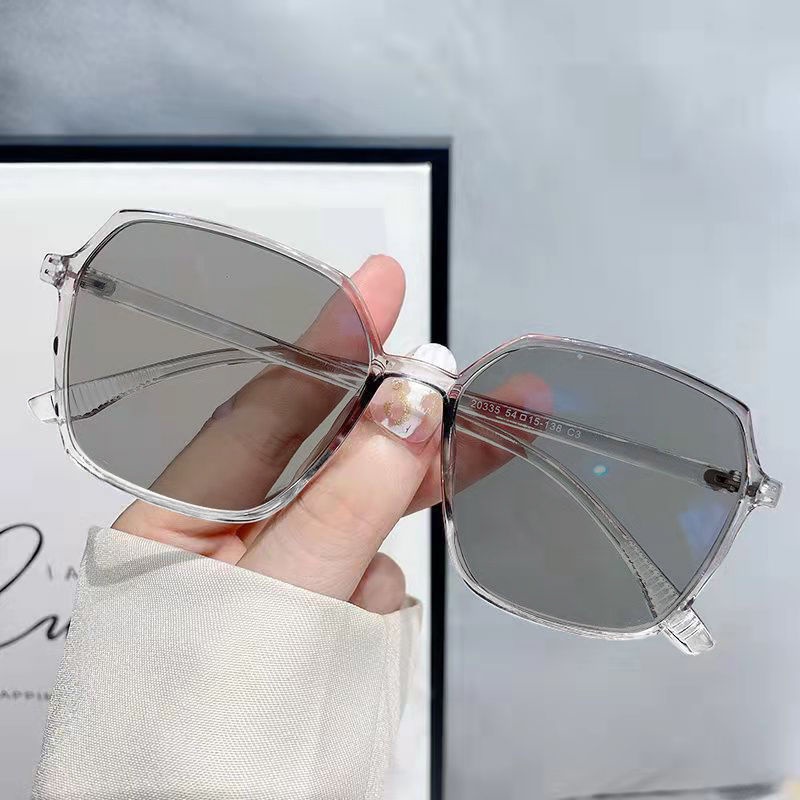 kính cận có độ  0.5~6.0 ,Kính cận gọng vuông to tròng đổi màu chống ánh sáng xanh chống tia UV màu sắc thời trang Hàn Quốc cho nam và nữ,mắt kính cận