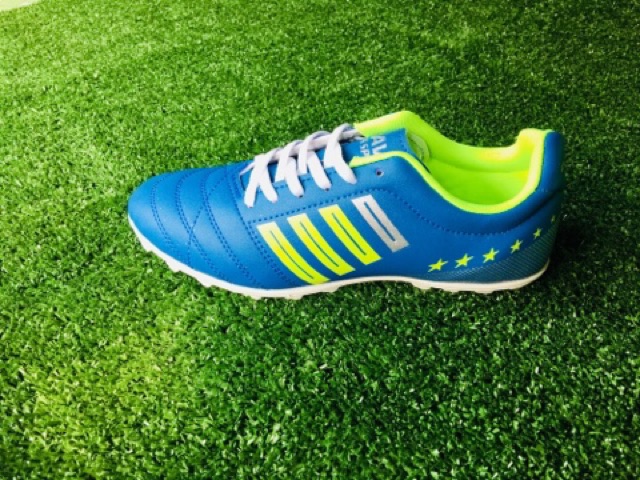 Giày đá bóng Coavu siêu bền