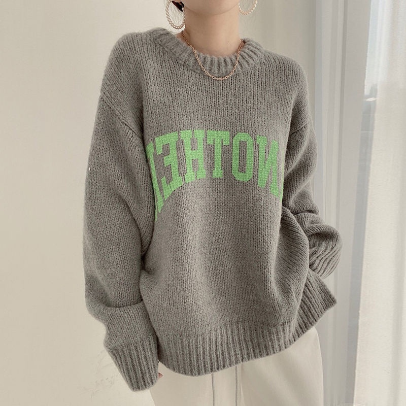 Áo sweater dệt kim tay dài cổ tròn dáng rộng in chữ thời trang