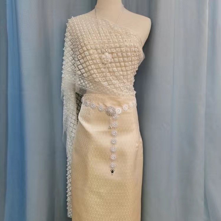 Bộ Trang Phục Phong Cách Thái Lan Dùng Làm Phụ Kiện Chụp Ảnh Cho Nữ