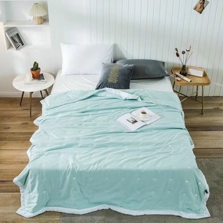 Chăn hè lụa thêu trái tim 2mx2m3 MỚI