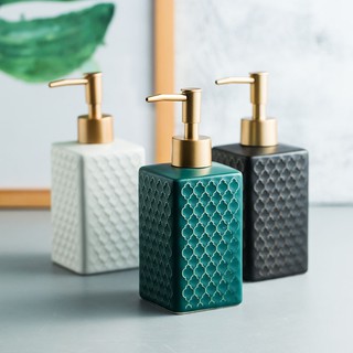 Bình Đựng Nước Rửa Tay, Lọ Chiết dầu gội đầu Gốm sứ Vòi Xịt bằng nhựa cao cấp Họa Tiết Sang Trọng 360ml