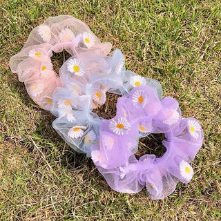 Cột tóc scrunchies hoa cúc thêu lưới