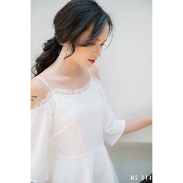 Đầm 2 dây rớt vai dễ thương nhẹ nhàng | BigBuy360 - bigbuy360.vn