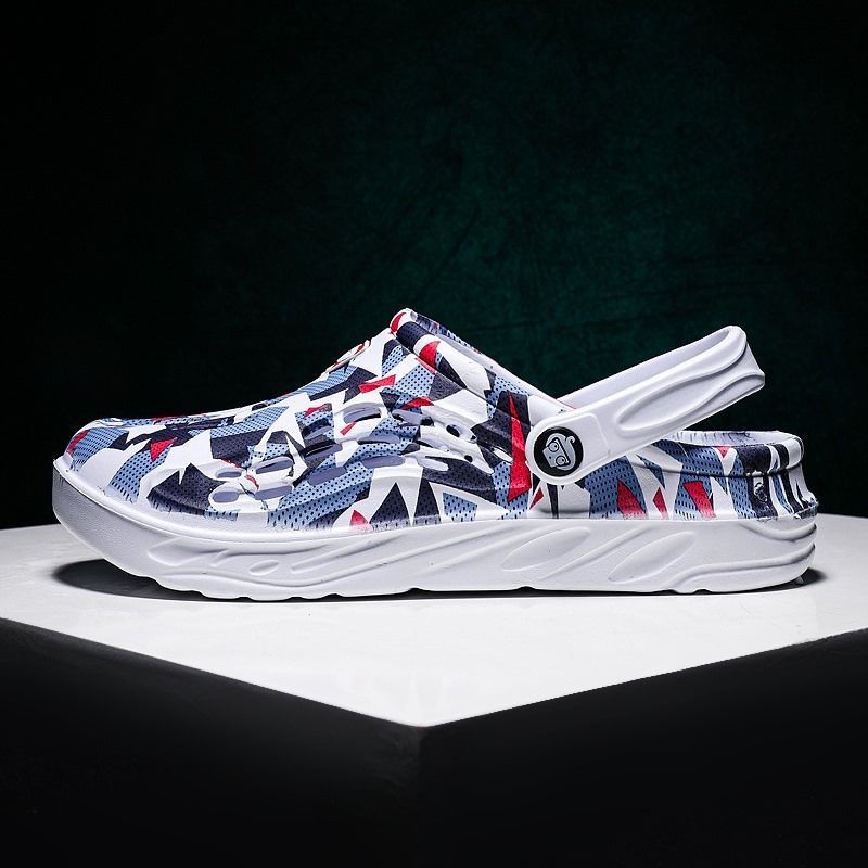 Giày Sandal Đế Mềm Siêu Nhẹ Chống Trượt Thiết Kế Đục Lỗ Thời Trang Đi Biển Mùa Hè Cho Nam