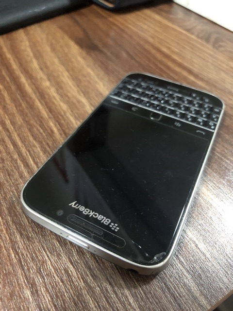 BACKBERRY CLASSIC Q2 95%