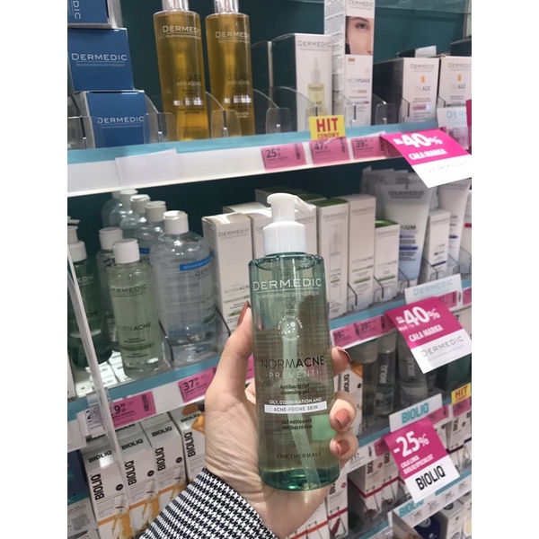 Gel rửa mặt kháng khuẩn cho dầu mụn