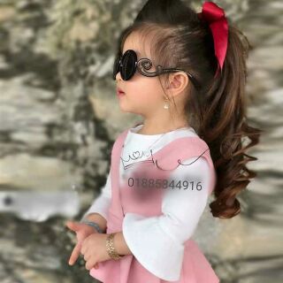 Buộc đuôi tóc giả cho bé
