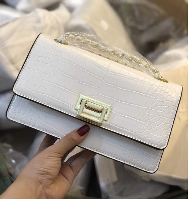 Túi chữ C khoá gập vân rắn size 22