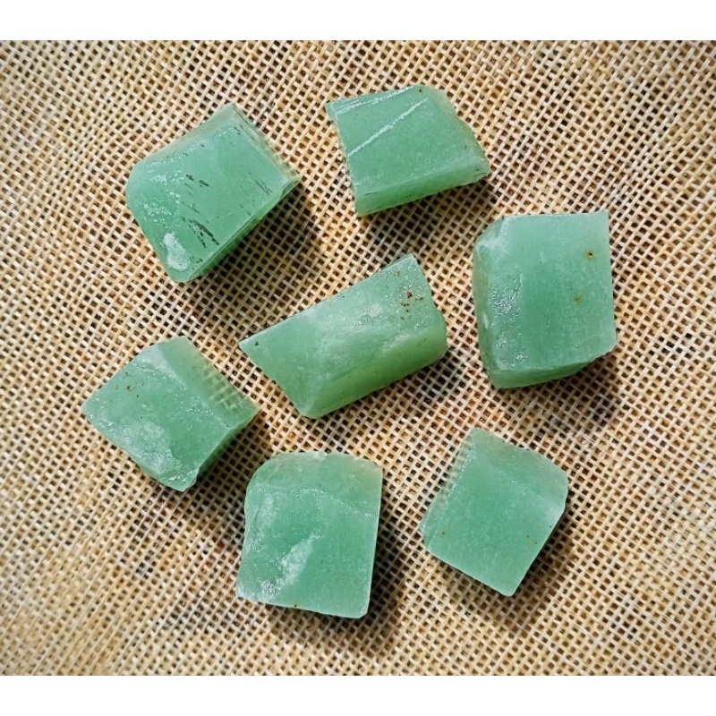 Viên đá thanh tẩy xanh lá Aventurine