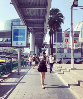 Chân váy dập ly Thái Lan