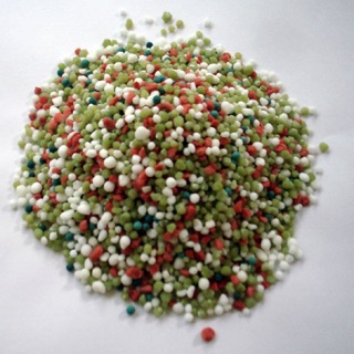 Phân bón NPK 3 màu / Diêm 3 màu